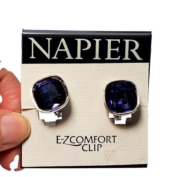 Napier Purple Rhinestone Clip On Earrings Silver Tone Unsigned New 1/2" Vtg - Picture 1 of 4